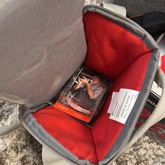 Canon Rebel EOS T3 HD EF-S 18-55 IS II Kit box & Manfrotto carry camera Bag New - Picture 7 of 7